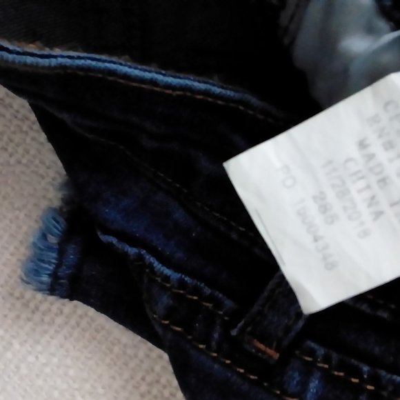 HUDSON Jeans Ava Frayed Short Little Girls - Picture 5 of 6